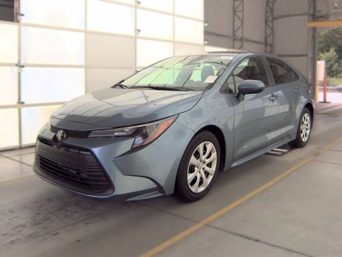 Used 2024 Toyota Corolla LE FWD image 1