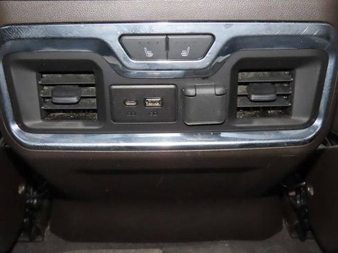 Used 2022 GMC Sierra 3500 Denali w/ Denali Ultimate Package image 28