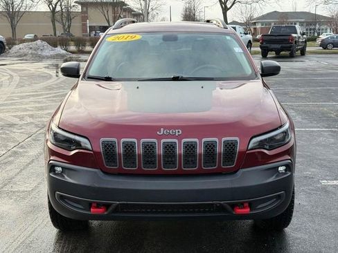 Used 2019 Jeep Cherokee Trailhawk w/ Cold Weather Group image 10