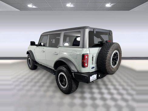 Used 2023 Ford Bronco Outer Banks w/ Sasquatch Package AWD/4WD image 3