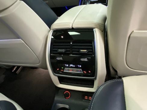 Used 2021 BMW ALPINA XB7 image 40
