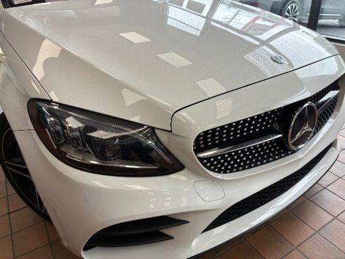 Used 2019 Mercedes-Benz C 300 4MATIC Sedan image 2