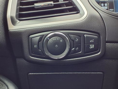 Certified 2024 Ford Edge SEL w/ Convenience Package image 18