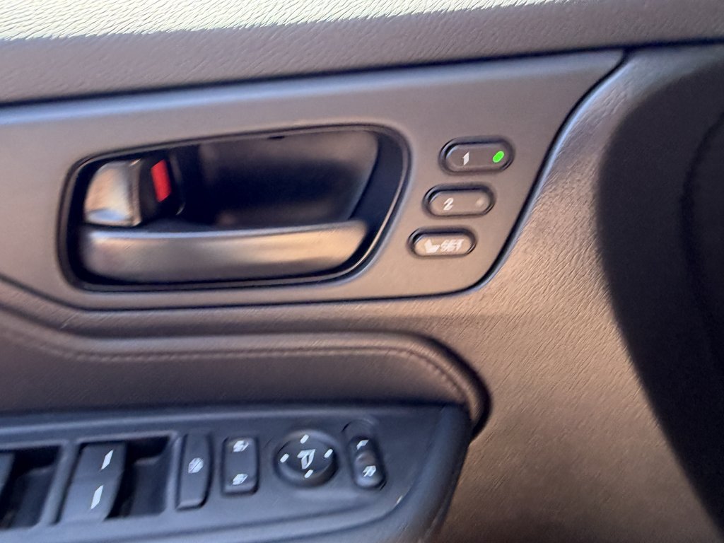 Used 2025 Honda Odyssey EX-L image 30