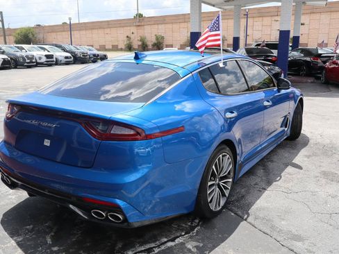 Used 2018 Kia Stinger Premium RWD image 3