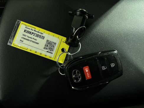 Used 2023 Toyota Prius XLE AWD/4WD image 45