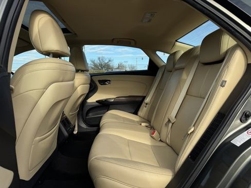 Used 2014 Toyota Avalon Limited image 18