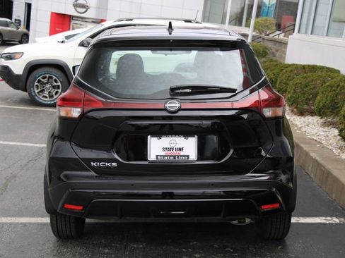 Certified 2024 Nissan Kicks S image 9