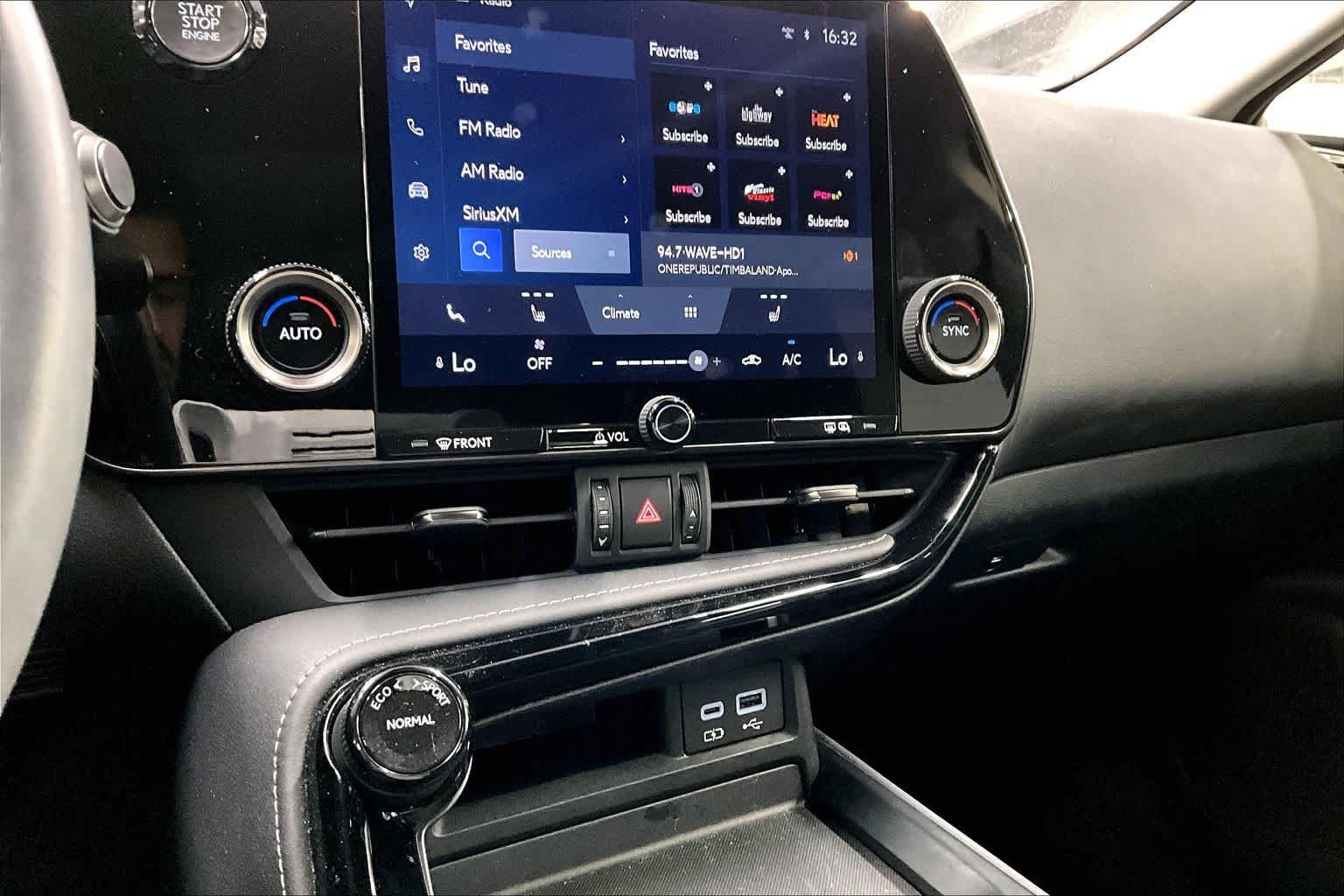 Used 2024 Lexus NX 250 FWD image 35