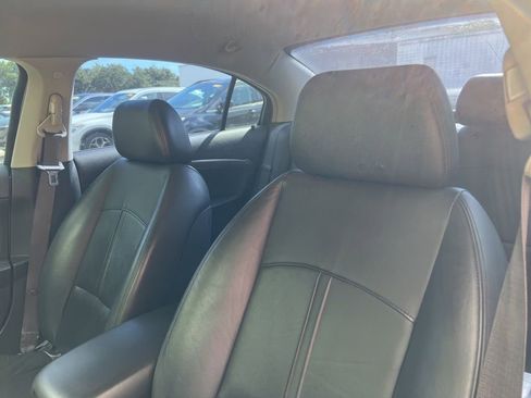 Used 2009 Saturn Aura XR FWD image 10