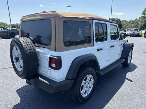 Used 2022 Jeep Wrangler Unlimited Sport AWD/4WD image 6