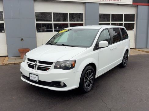 Used 2019 Dodge Grand Caravan GT image 2