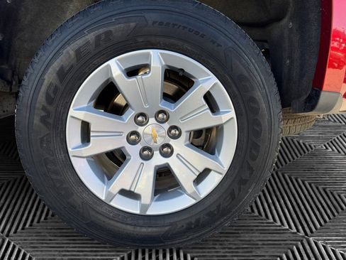 Used 2016 Chevrolet Colorado LT w/ LT Convenience Package image 36