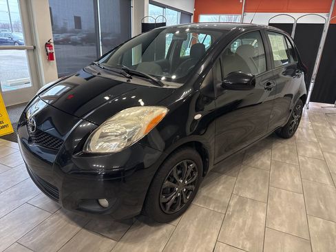 Used 2011 Toyota Yaris Base 4dr Hatchback 4A w/ PWR Pkg w/Steel Wheels image 2