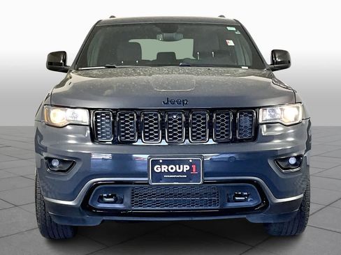 Used 2018 Jeep Grand Cherokee Laredo image 4