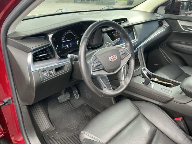 Used 2018 Cadillac XT5 Luxury AWD/4WD image 11