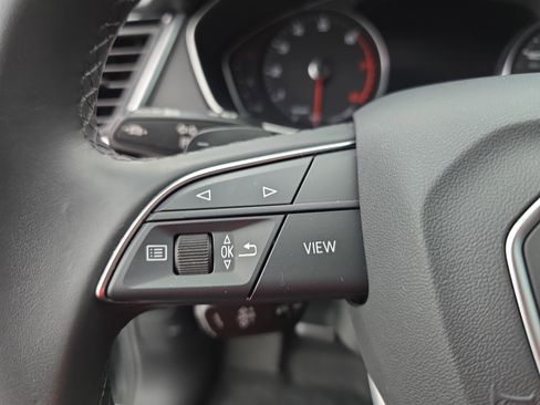 Used 2023 Audi Q5 2.0T Premium w/ Convenience Package image 17