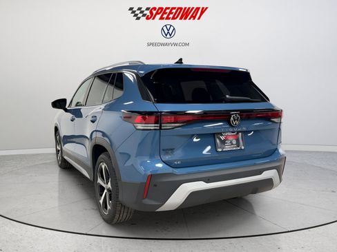 New 2026 Volkswagen Tiguan SE image 5