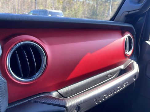 Used 2021 Jeep Wrangler Unlimited Rubicon image 21