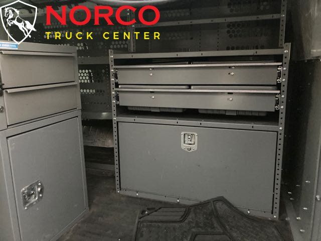 Used 2014 Chevrolet Express 2500 RWD image 3