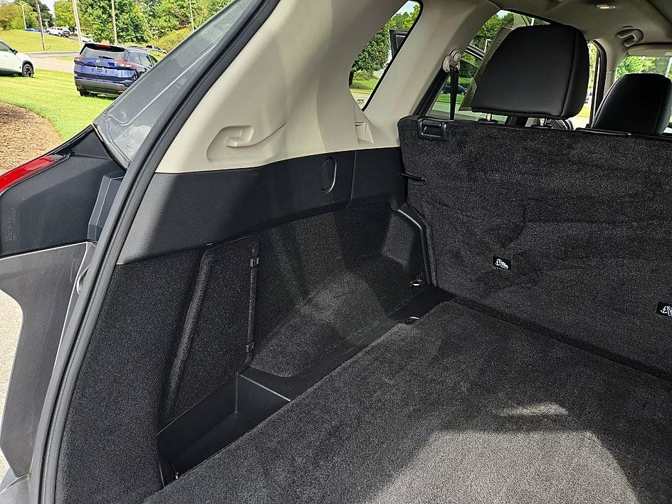 Certified 2023 Nissan Rogue SV w/ SV Premium B Package FWD image 28