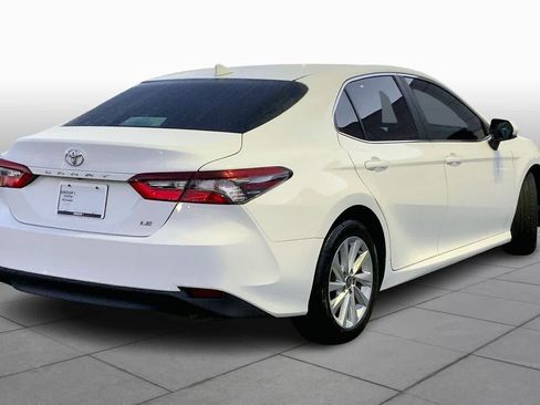 Used 2021 Toyota Camry LE image 13