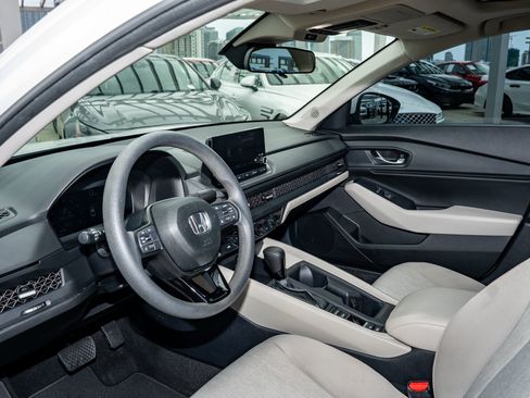 Certified 2023 Honda Accord EX image 15