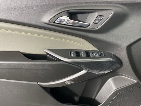 New 2026 Chevrolet Trax ACTIV w/ Sunroof Package image 21