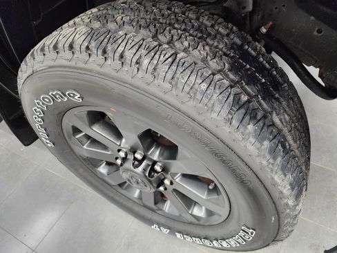 Used 2021 RAM 2500 Big Horn w/ Night Edition image 3