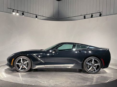 Used 2015 Chevrolet Corvette Stingray Coupe w/ 2LT Preferred Equipment Group image 8