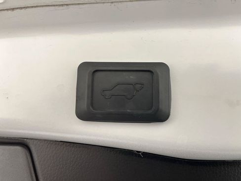Used 2023 Toyota RAV4 XLE w/ Convenience Package AWD/4WD image 29