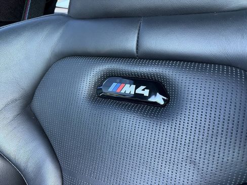 Used 2018 BMW M4 Coupe w/ Competition Package RWD image 39