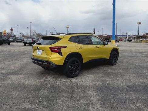 Used 2024 Chevrolet Trax ACTIV w/ Driver Confidence Package image 9