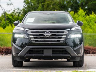 Used 2024 Nissan Rogue SV FWD video 2