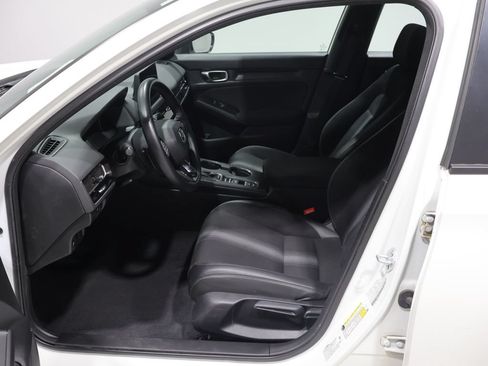 Used 2024 Honda Civic Sport image 9