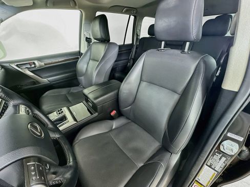 Used 2014 Lexus GX 460 AWD/4WD image 34