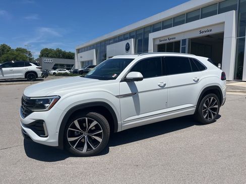 New 2026 Volkswagen Atlas Cross Sport SEL Premium R-Line AWD/4WD image 1