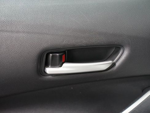 Certified 2024 Toyota Corolla SE FWD image 31