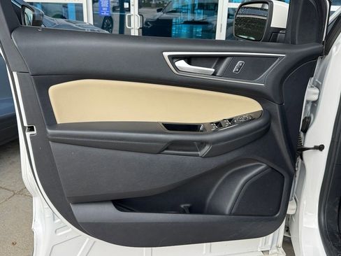 Used 2019 Ford Edge SEL w/ Equipment Group 201A AWD/4WD image 14