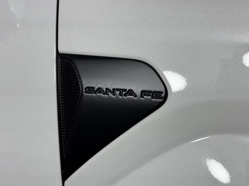 Used 2025 Hyundai Santa Fe Calligraphy image 4
