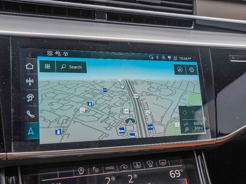 Certified 2024 Audi A8 L 3.0T image 15