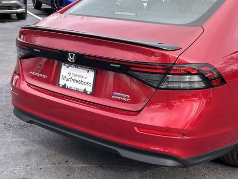 Used 2025 Honda Accord Sport image 11