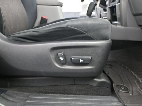 Used 2013 Toyota 4Runner SR5 w/ Convenience Pkg AWD/4WD image 42