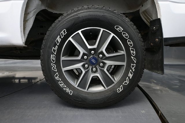 Used 2016 Ford F150 XL w/ XL Power Equipment Group AWD/4WD image 9
