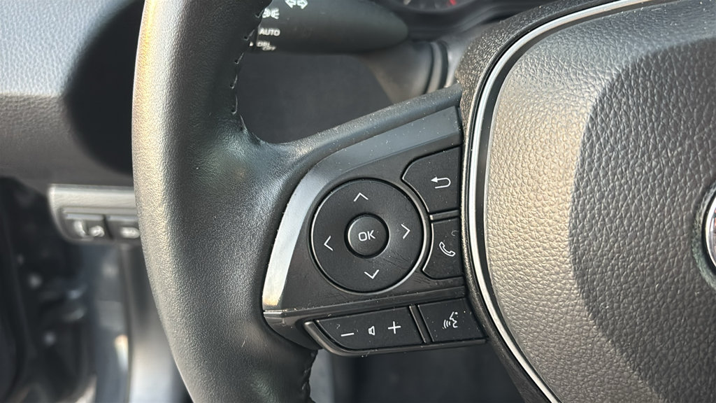 Used 2025 Toyota Corolla SE FWD image 17
