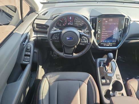 Used 2024 Subaru Crosstrek 2.5i Limited AWD/4WD image 14