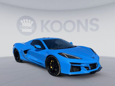 Used 2025 Chevrolet Corvette Z06 image 10