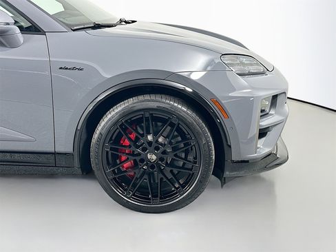 Certified 2025 Porsche Macan Turbo Electric image 14