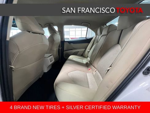 Certified 2018 Toyota Camry LE image 15