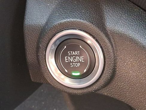 Used 2021 Chevrolet TrailBlazer ACTIV w/ Technology Package AWD/4WD image 16
